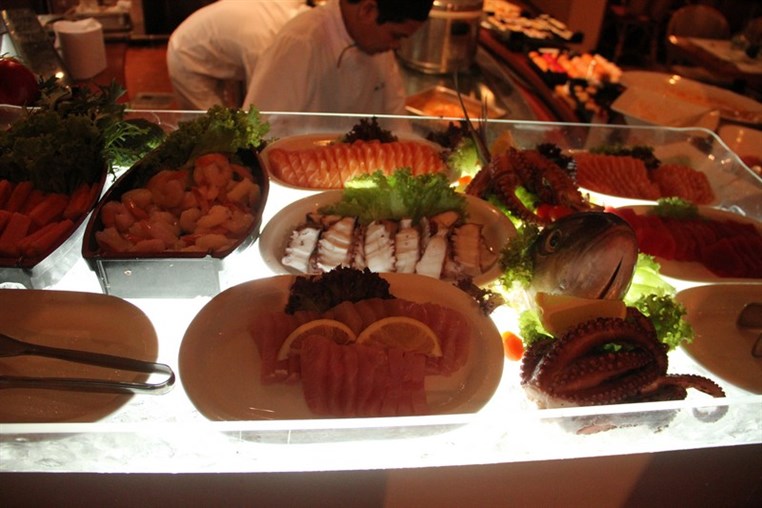 Sushi Night at Wok Wok 